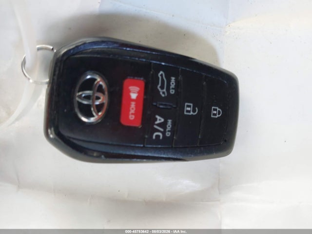Toyota BZ4X XLE 2024 JTMABACA2RA054884 Image 11