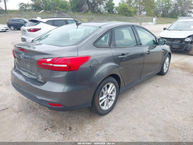 1FADP3F27FL231076 Ford FOCUS SE