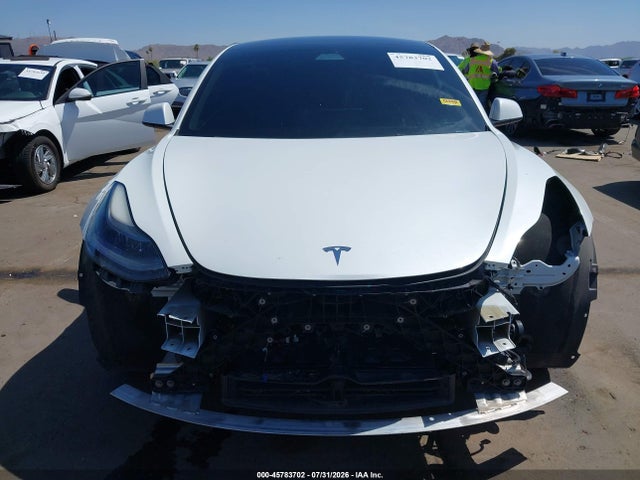 Tesla Model 3 Long Range Dual Motor All-wheel Drive 2022 5YJ3E1EB3NF111875 Image 13