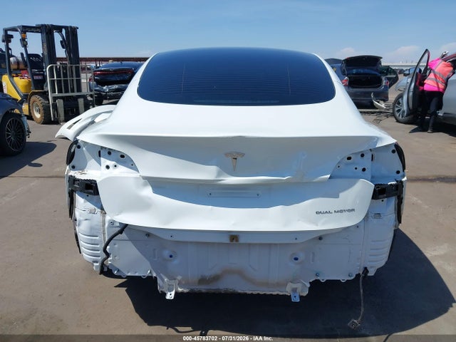 Tesla Model 3 Long Range Dual Motor All-wheel Drive 2022 5YJ3E1EB3NF111875 Image 17