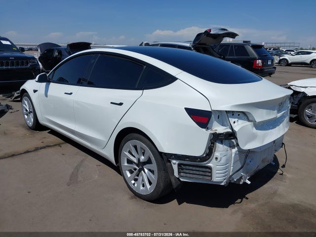 Tesla Model 3 Long Range Dual Motor All-wheel Drive 2022 5YJ3E1EB3NF111875 Image 3