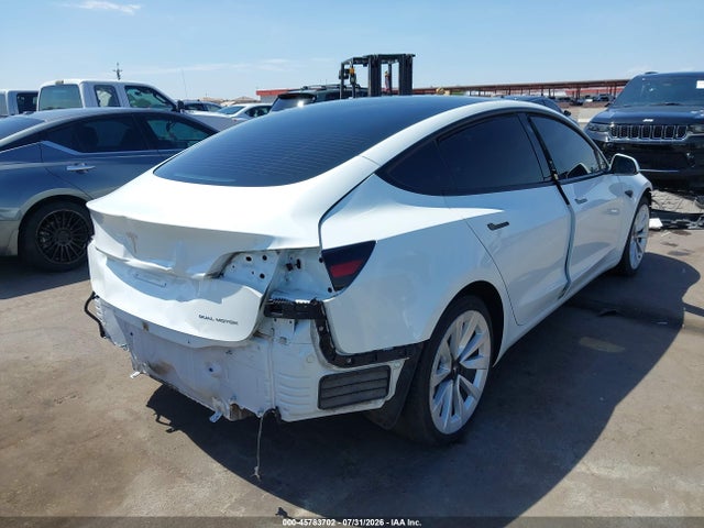 Tesla Model 3 Long Range Dual Motor All-wheel Drive 2022 5YJ3E1EB3NF111875 Image 4