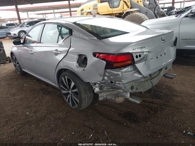 1N4BL4CV6NN333110 Nissan Altima Sr Fwd