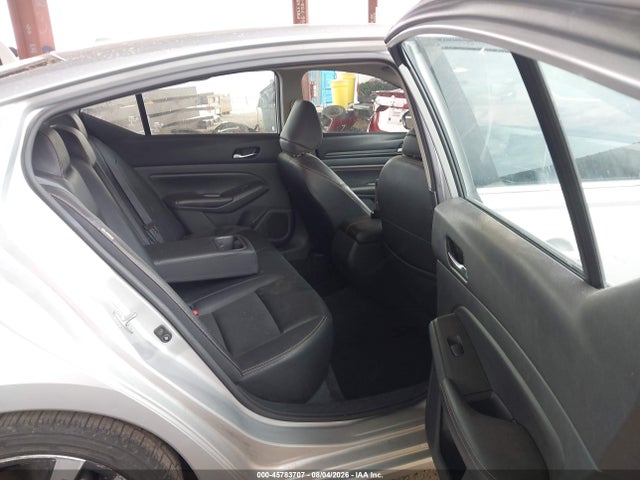 1N4BL4CV6NN333110 Nissan Altima Sr Fwd