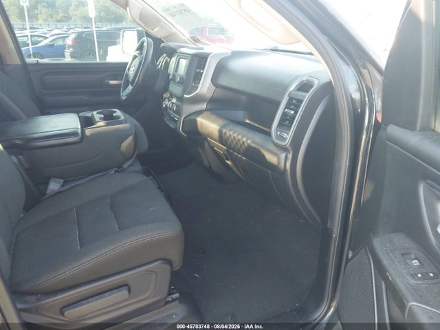 1C6RRFCG1KN783805 RAM 1500 Tradesman 4x4 6&#039;4 Box