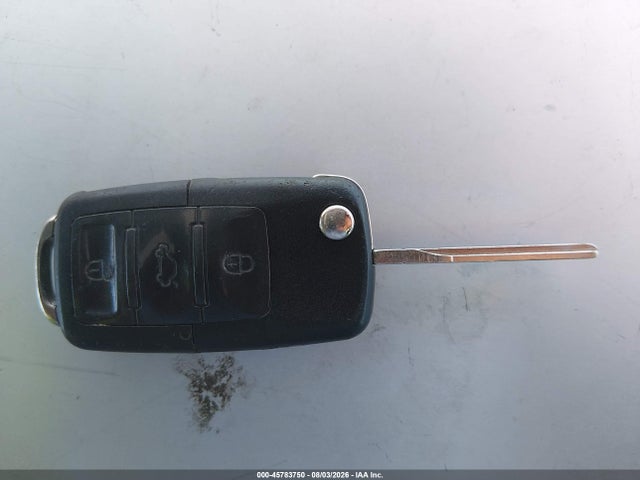 45783750 :رقم المزاد ، 3VWPG31C09M511915 vin ، 2009 Volkswagen New Beetle 2.5l مزاد بيع
