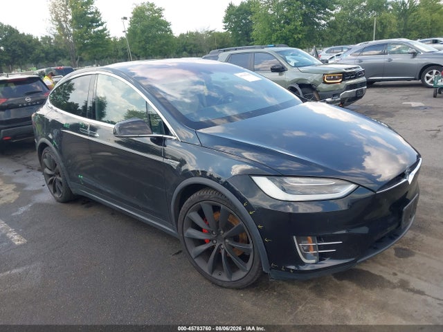 Продаж на аукціоні авто 2016 Tesla Model X 75d/p100d/p90d, vin: 5YJXCBE42GF005824, номер лоту: 45783760
