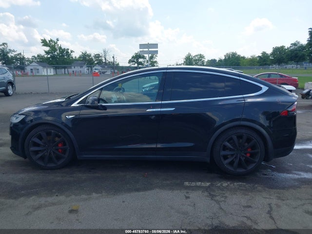 45783760 :رقم المزاد ، 5YJXCBE42GF005824 vin ، 2016 Tesla Model X 75d/p100d/p90d مزاد بيع