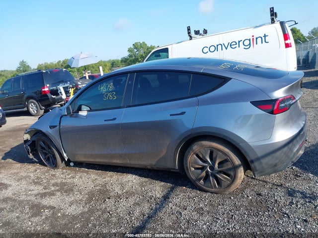 Продаж на аукціоні авто 2025 Tesla Model Y Long Range Dual Motor All-wheel Drive, vin: 7SAYGDEE6SA343720, номер лоту: 45783783