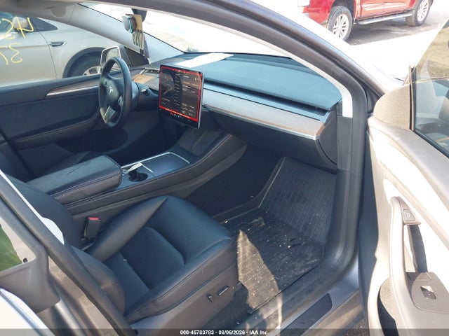 Продаж на аукціоні авто 2025 Tesla Model Y Long Range Dual Motor All-wheel Drive, vin: 7SAYGDEE6SA343720, номер лоту: 45783783