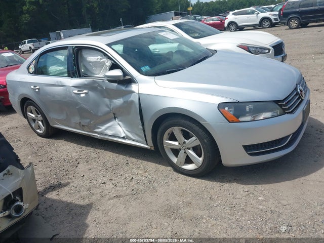 Продажа на аукционе авто 2013 Volkswagen Passat 2.5l Se, vin: 1VWBP7A31DC104083, номер лота: 45783794