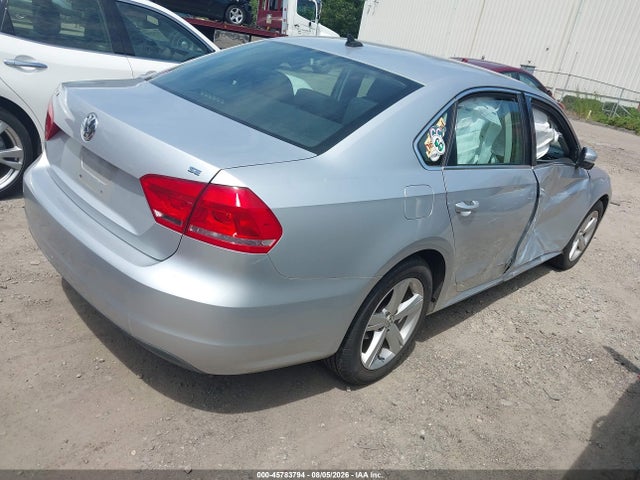 Продажа на аукционе авто 2013 Volkswagen Passat 2.5l Se, vin: 1VWBP7A31DC104083, номер лота: 45783794