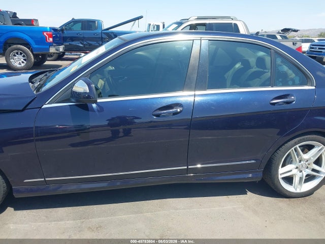 2009 Mercedes-benz C 300 Luxury/sport მანქანა იყიდება აუქციონზე, vin: WDDGF54X39R082001, აუქციონის ნომერი: 45783804