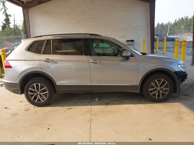 3VV2B7AX8LM104696 Volkswagen Tiguan 2.0t Se/2.0t Se R-line Black/2.0t Sel