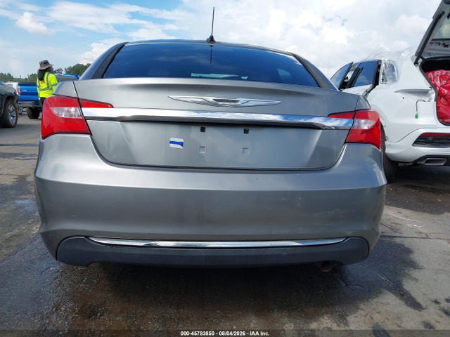 2013 Chrysler 200 Lx მანქანა იყიდება აუქციონზე, vin: 1C3CCBAB3DN735052, აუქციონის ნომერი: 45783850