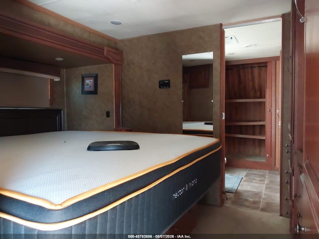 Auction sale of the 2015 Redwood Other, vin: 4V0FC3926FR004586, lot number: 45783886