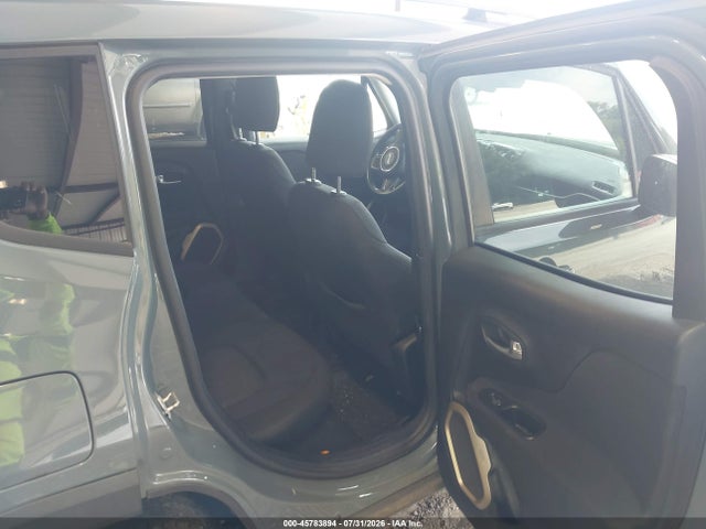 Jeep Renegade Latitude 2017 ZACCJABB7HPF73840 Image 8