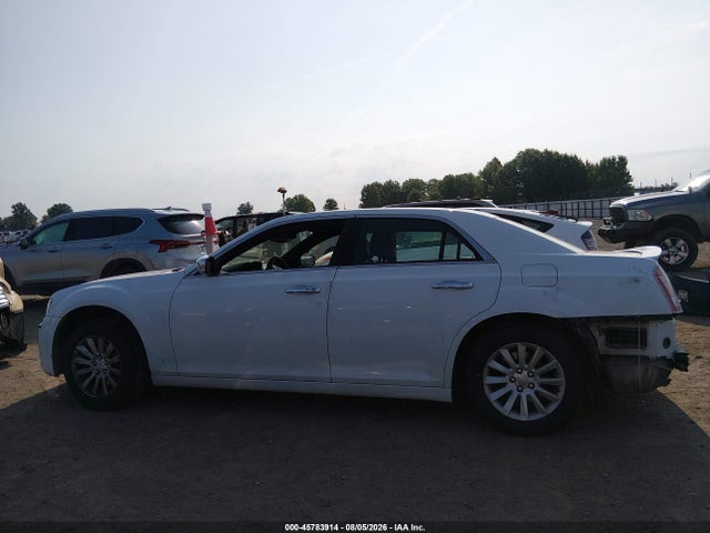 Продажа на аукционе авто 2014 Chrysler 300, vin: 2C3CCAAG7EH216439, номер лота: 45783914
