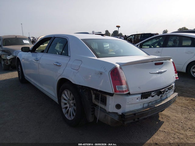 Продажа на аукционе авто 2014 Chrysler 300, vin: 2C3CCAAG7EH216439, номер лота: 45783914