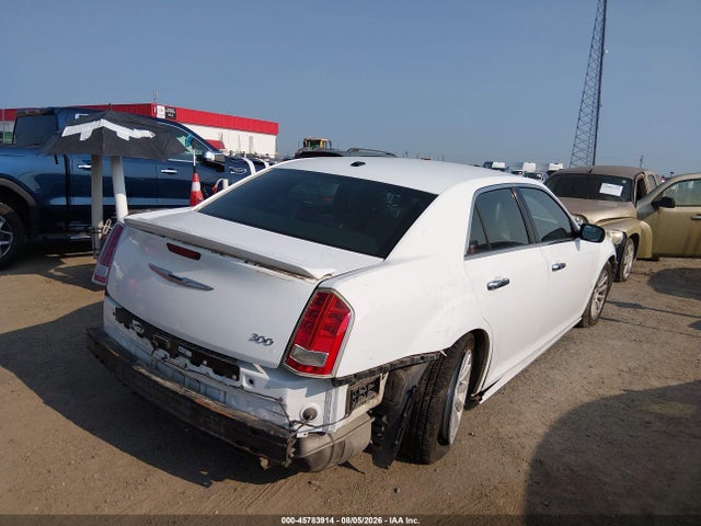 Продажа на аукционе авто 2014 Chrysler 300, vin: 2C3CCAAG7EH216439, номер лота: 45783914