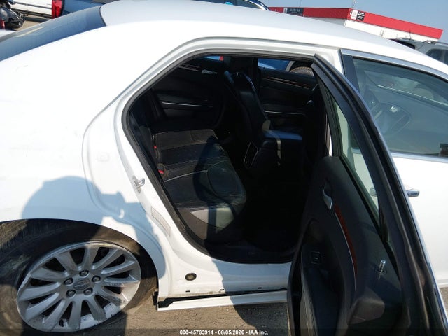 Продажа на аукционе авто 2014 Chrysler 300, vin: 2C3CCAAG7EH216439, номер лота: 45783914