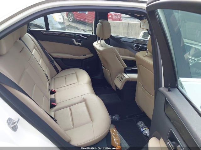 45783962 :رقم المزاد ، WDDHF5GB8BA293641 vin ، 2011 Mercedes-benz E 350 مزاد بيع