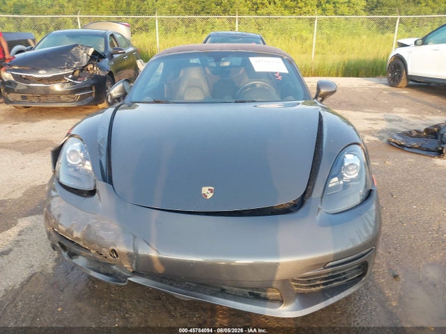 45784094 :رقم المزاد ، WP0CA2A89KS210310 vin ، 2019 Porsche 718 Boxster مزاد بيع