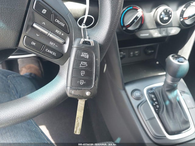 45784139 :رقم المزاد ، KM8K12AA0KU308432 vin ، 2019 Hyundai Kona Se مزاد بيع