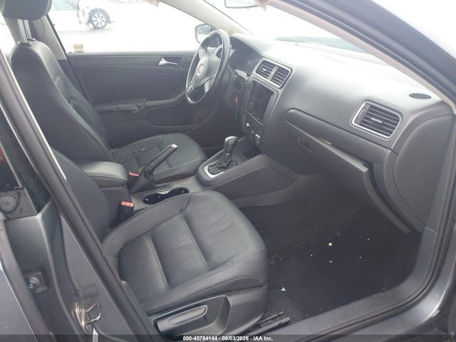 2011 Volkswagen Jetta 2.5l Se მანქანა იყიდება აუქციონზე, vin: 3VWDX7AJ5BM331036, აუქციონის ნომერი: 45784144