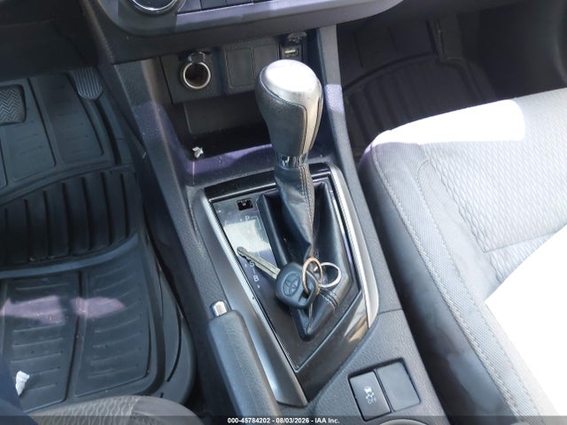 Toyota Corolla Le Plus 2015 2T1BURHE2FC268757 Image 11