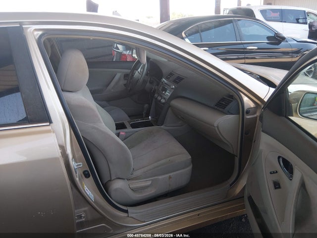 45784208 :رقم المزاد ، 4T1BF3EK0BU615416 vin ، 2011 Toyota Camry Le مزاد بيع