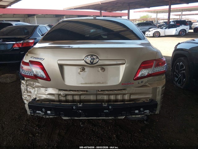 45784208 :رقم المزاد ، 4T1BF3EK0BU615416 vin ، 2011 Toyota Camry Le مزاد بيع