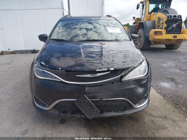 45784242 :رقم المزاد ، 2C4RC1BG1LR110631 vin ، 2020 Chrysler Pacifica Touring L مزاد بيع
