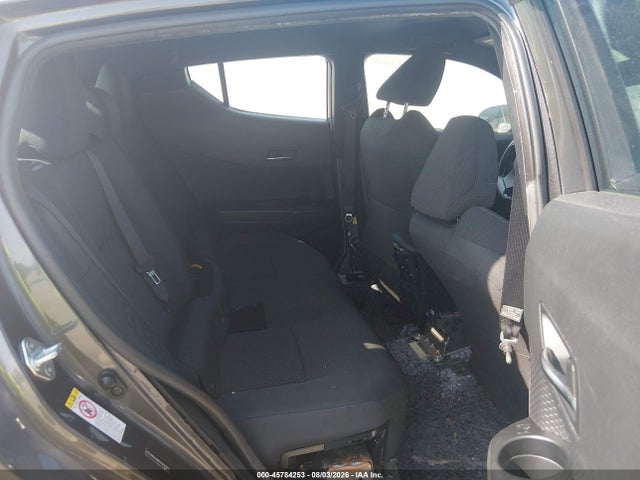 NMTKHMBX8JR021095 Toyota C-HR XLE