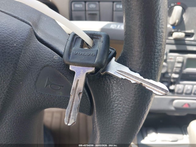 45784259 :رقم المزاد ، YV1LS5675W3525047 vin ، 1998 Volvo S70 Glt مزاد بيع