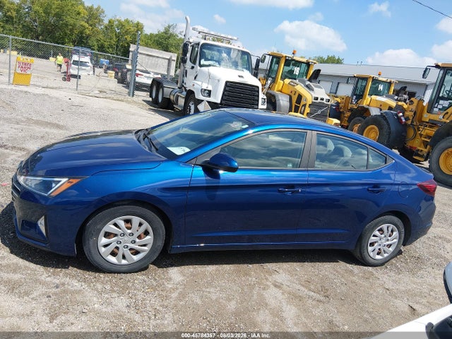 Продажа на аукционе авто 2020 Hyundai Elantra Se, vin: 5NPD74LF5LH618202, номер лота: 45784357