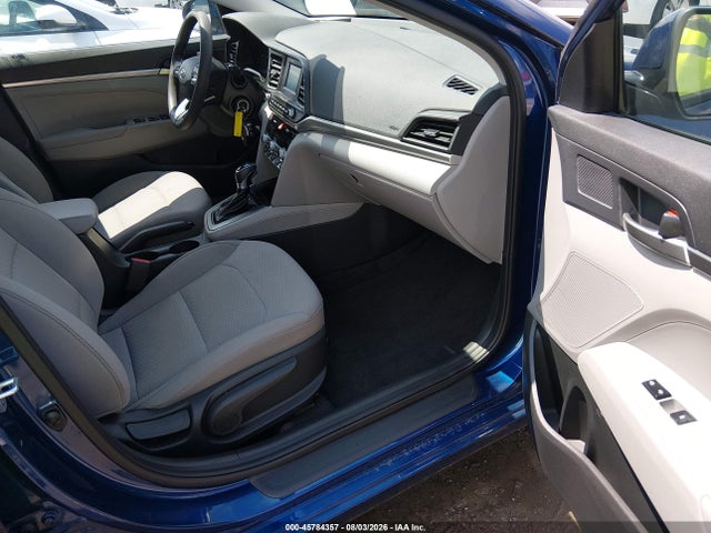 Продажа на аукционе авто 2020 Hyundai Elantra Se, vin: 5NPD74LF5LH618202, номер лота: 45784357