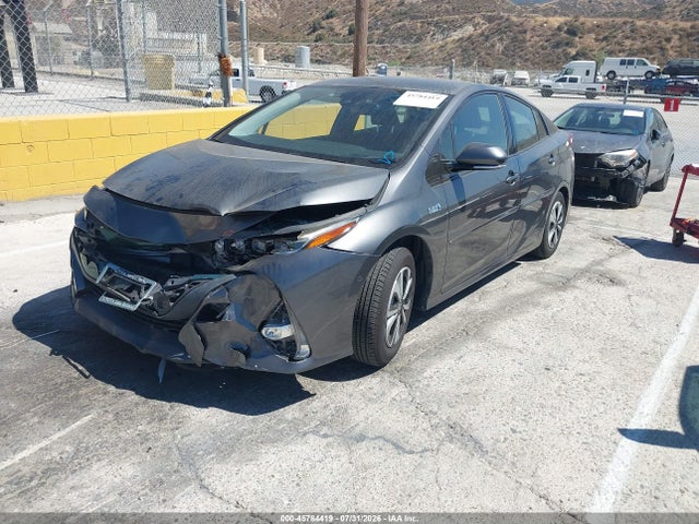 Toyota Prius Prime Advanced 2017 JTDKARFP8H3021025 Image 2