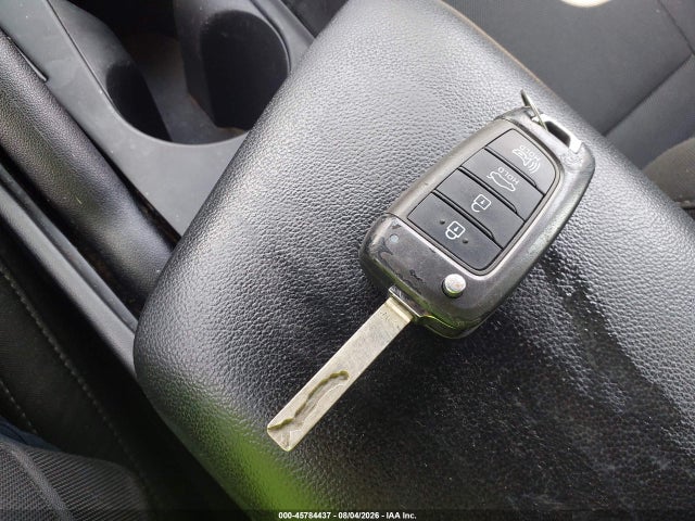 KMHLL4AGXPU554331 Hyundai ELANTRA SE