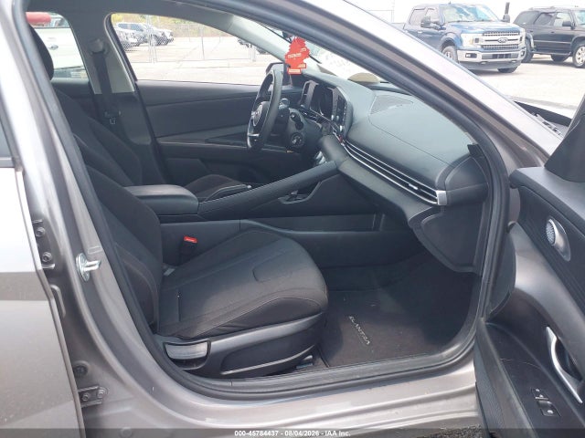 KMHLL4AGXPU554331 Hyundai ELANTRA SE