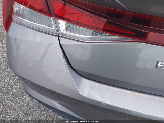 KMHLL4AGXPU554331 Hyundai ELANTRA SE