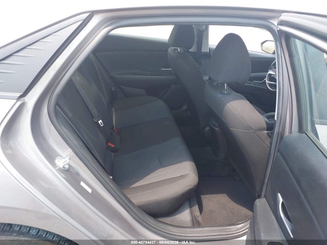 KMHLL4AGXPU554331 Hyundai ELANTRA SE