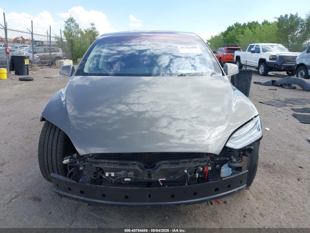 Tesla Model X 75d/p100d/p90d 2016 5YJXCBE4XGF002993 Image 12