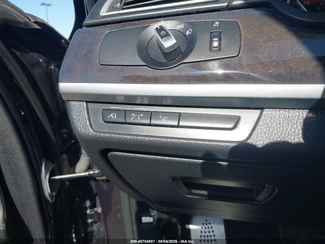 2011 Bmw 750li მანქანა იყიდება აუქციონზე, vin: WBAKB8C51BC851599, აუქციონის ნომერი: 45784507