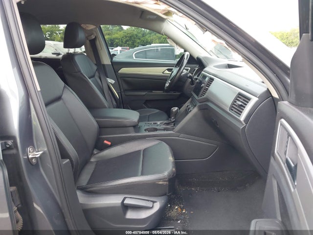 2018 Volkswagen Atlas 3.6l V6 Se მანქანა იყიდება აუქციონზე, vin: 1V2CR2CA5JC525802, აუქციონის ნომერი: 45784508