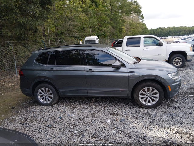 Продажа на аукционе авто 2018 Volkswagen Tiguan 2.0t S, vin: 3VV1B7AX0JM055082, номер лота: 45784526