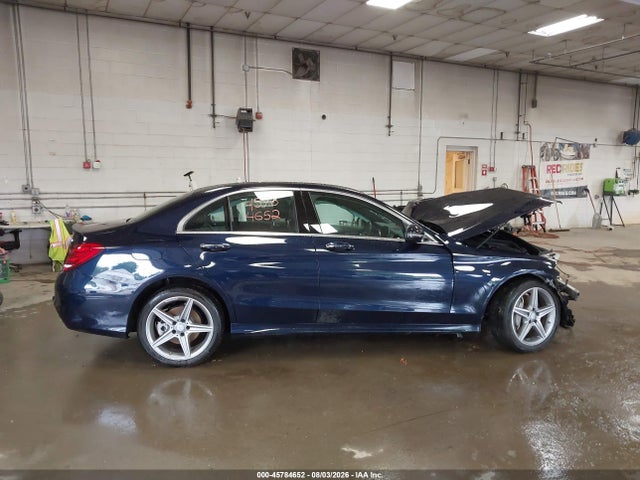 45784652 :رقم المزاد ، 55SWF4KB1HU199733 vin ، 2017 Mercedes-benz C 300 Sport 4matic مزاد بيع