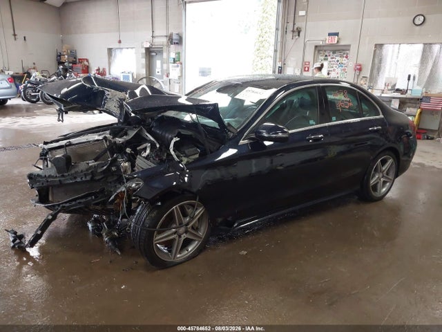 45784652 :رقم المزاد ، 55SWF4KB1HU199733 vin ، 2017 Mercedes-benz C 300 Sport 4matic مزاد بيع