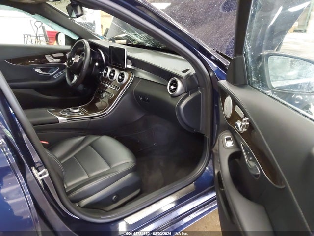 45784652 :رقم المزاد ، 55SWF4KB1HU199733 vin ، 2017 Mercedes-benz C 300 Sport 4matic مزاد بيع
