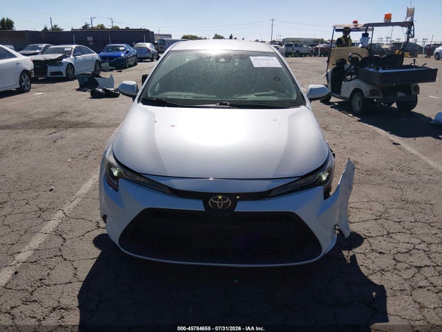 Продажа на аукционе авто 2022 Toyota Corolla Le, vin: 5YFEPMAE0NP362135, номер лота: 45784655